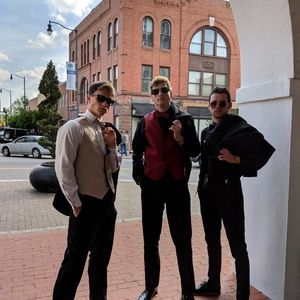 Meet your Posher, Hunter